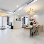 Convinia Luxury The Peak Midtown